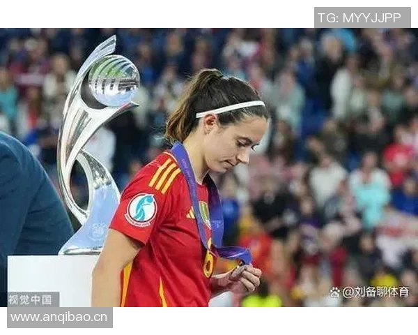 索博斯洛伊FIFA年度最佳球员投票结果揭晓萨拉赫登贝莱姆巴佩名列前茅