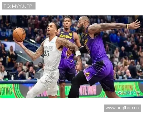 湖人新赛季战绩喜人七套首发阵容助力老詹缺阵仍能赢球