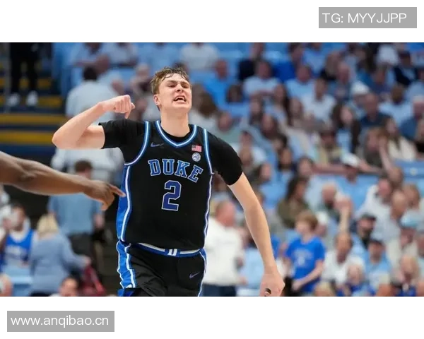 基德盛赞弗拉格全能表现展现卓越防守组织与得分能力