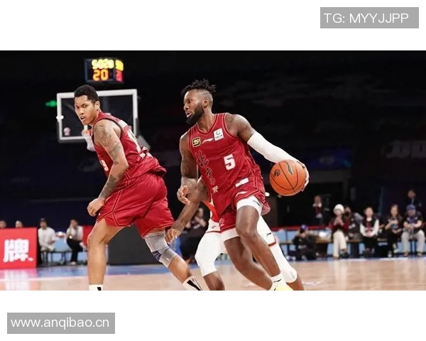 北京男篮外援斯佩尔曼奥莫特杰曼正式集结备战新赛季