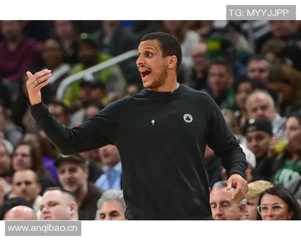 马祖拉称怀特攻防两端始终保持一致努力与能量展现出色表现